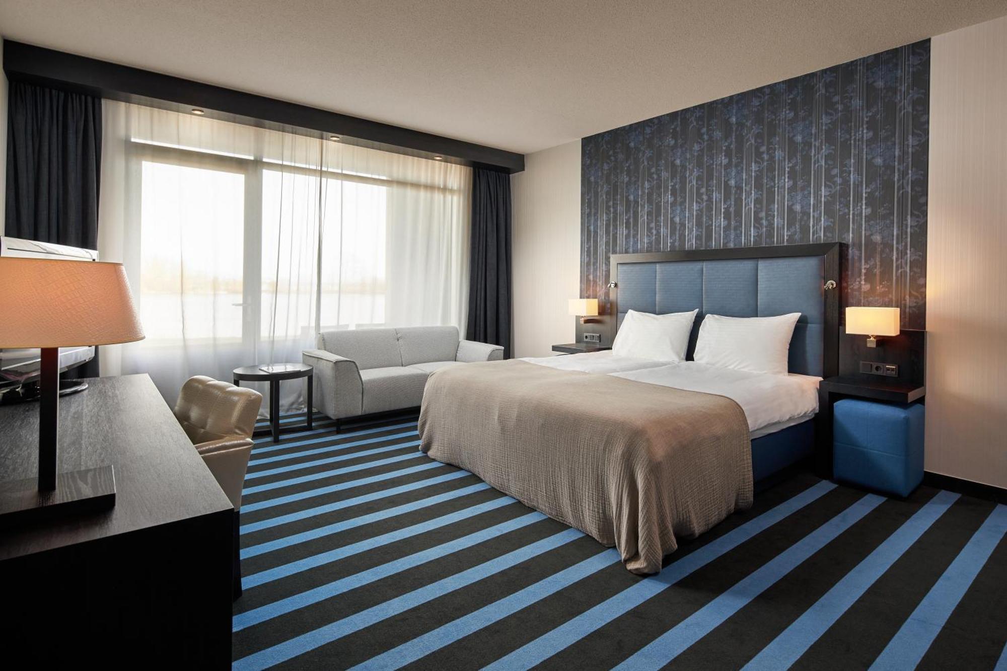 Van Der Valk Hotel Снек Экстерьер фото